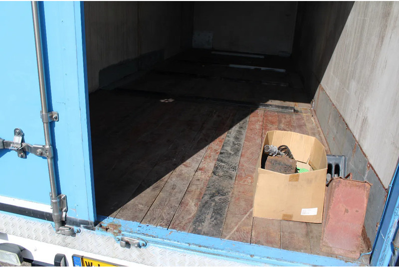 Pacton 2X AXLE + NICE TRAILER - Remolque caja cerrada: foto 5 Pacton 2X AXLE + NICE TRAILER - Remolque caja cerrada: foto 5