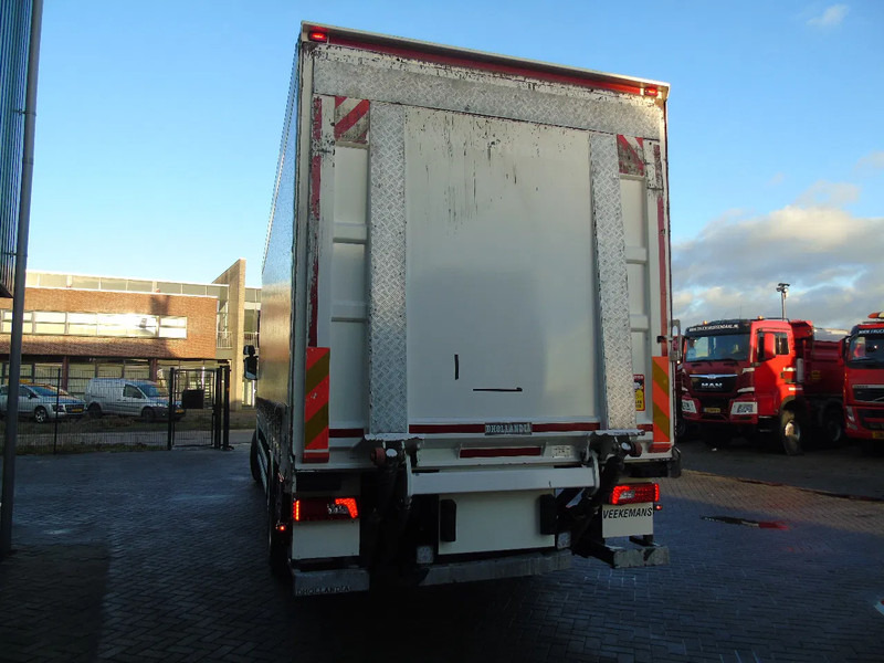 Scania P 370 + LIFT + EURO 6 + 19T - Camión lona: foto 5 Scania P 370 + LIFT + EURO 6 + 19T - Camión lona: foto 5