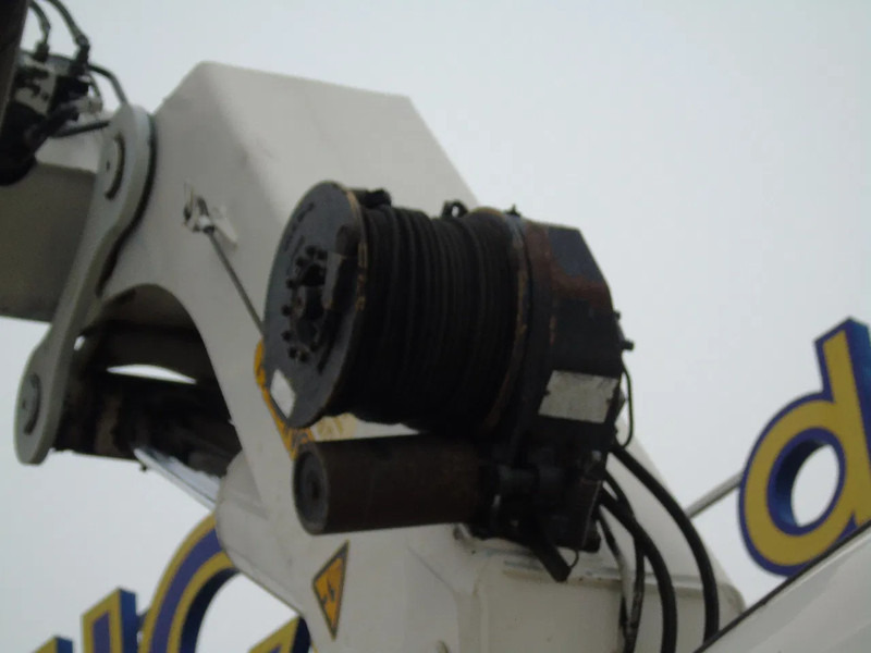 Scania R 520 V8 + PALFINGER 72002 6X + JIB 4X + WINCH + 8X4 + EURO 6 + REMOTE - Camión grúa: foto 5 Scania R 520 V8 + PALFINGER 72002 6X + JIB 4X + WINCH + 8X4 + EURO 6 + REMOTE - Camión grúa: foto 5