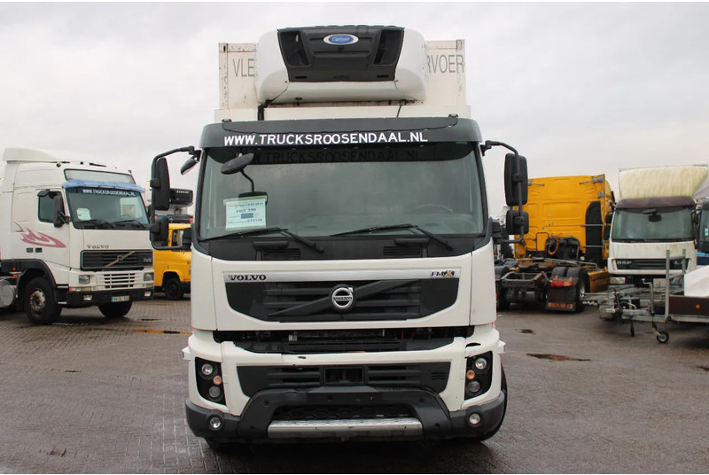 Volvo FMX 370 + EURO 5 + CARRIER + meat + 6x2 + atp - Camión frigorífico: foto 3 Volvo FMX 370 + EURO 5 + CARRIER + meat + 6x2 + atp - Camión frigorífico: foto 3