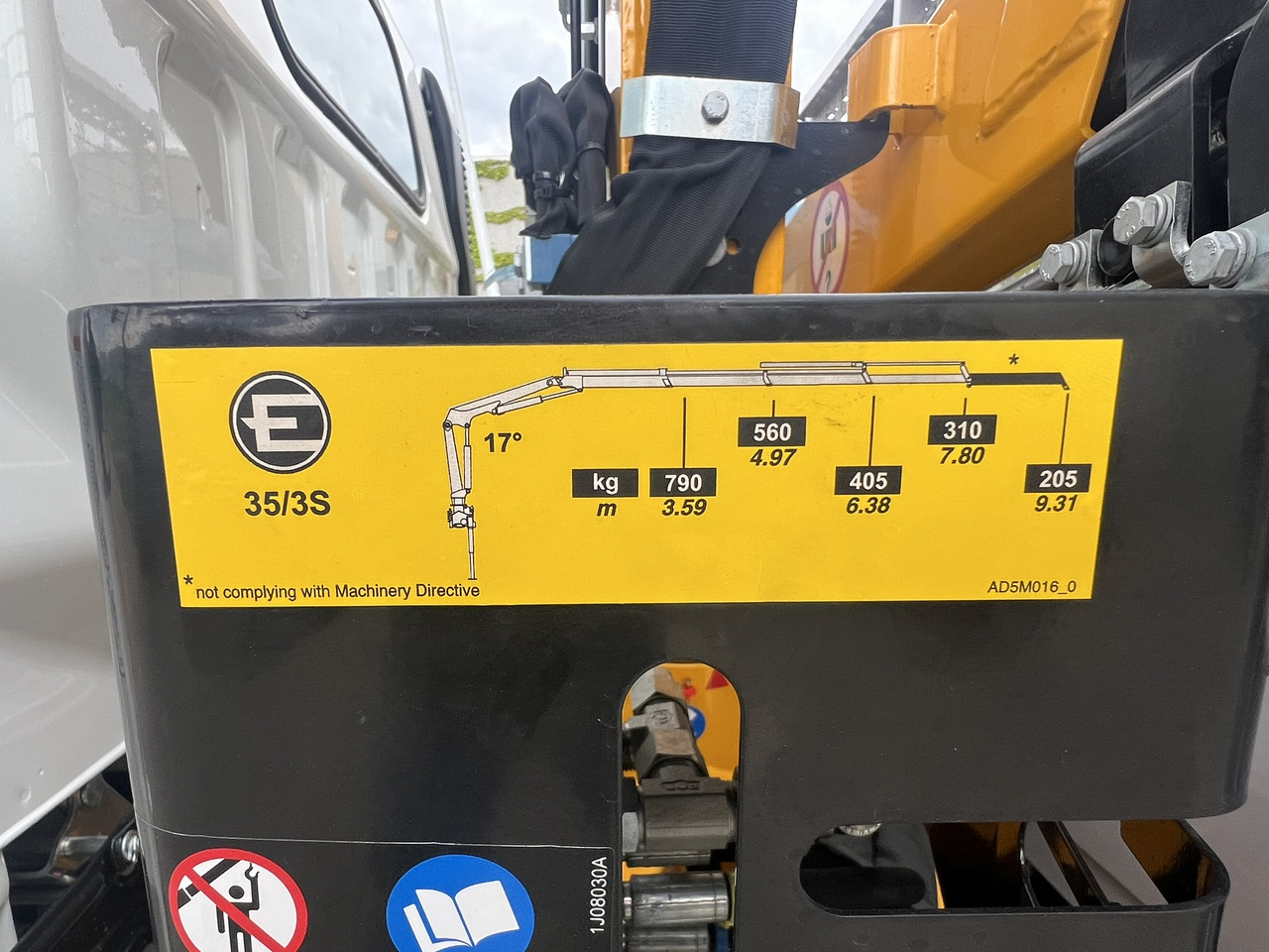 Camión grúa nuevo FUSO 35 3S: foto 12