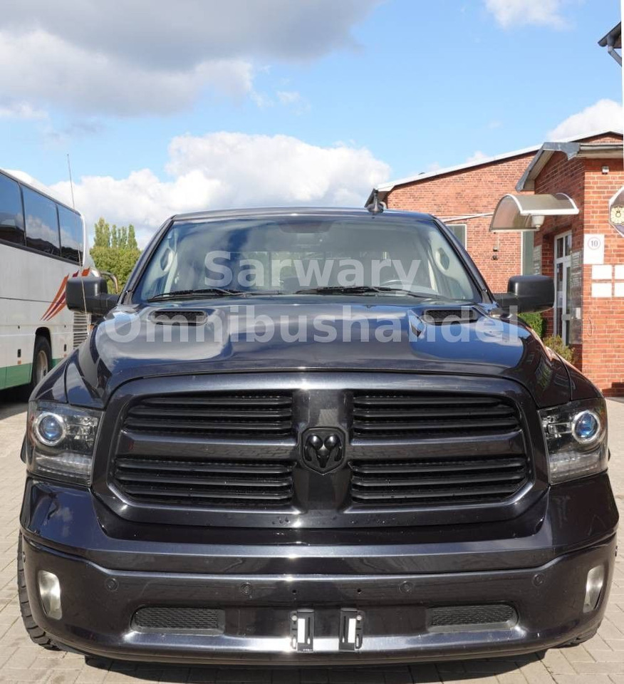 Dodge RAM 1500 HEMI 5.7 CREW CAB*Tüv:08.2027*Bighorn* - SUV/ Todoterreno: foto 5 Dodge RAM 1500 HEMI 5.7 CREW CAB*Tüv:08.2027*Bighorn* - SUV/ Todoterreno: foto 5