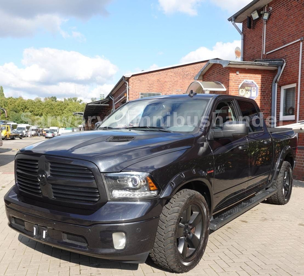 Dodge RAM 1500 HEMI 5.7 CREW CAB*Tüv:08.2027*Bighorn* - SUV/ Todoterreno: foto 2 Dodge RAM 1500 HEMI 5.7 CREW CAB*Tüv:08.2027*Bighorn* - SUV/ Todoterreno: foto 2