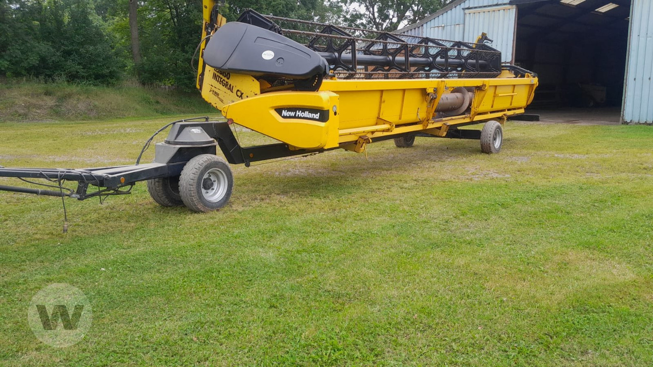 New Holland Schneidwerk 9,10 m - Cabezal de grano: foto 1 New Holland Schneidwerk 9,10 m - Cabezal de grano: foto 1