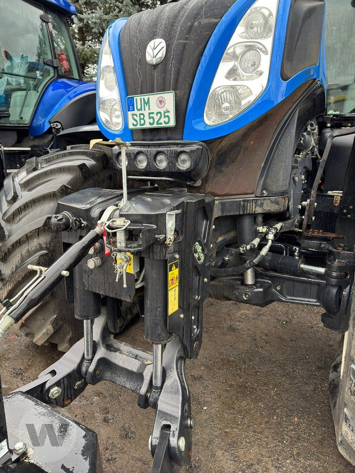 New Holland T8.410 - Tractor: foto 4 New Holland T8.410 - Tractor: foto 4