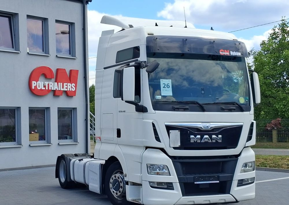 MAN TGX 18.440 - Cabeza tractora: foto 2 MAN TGX 18.440 - Cabeza tractora: foto 2