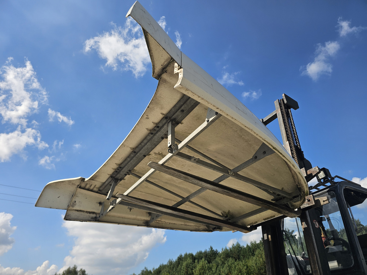 DAF XF105 SPACE CAB / ROOF SPOILER - Aerodinámica/ Spoiler: foto 5 DAF XF105 SPACE CAB / ROOF SPOILER - Aerodinámica/ Spoiler: foto 5