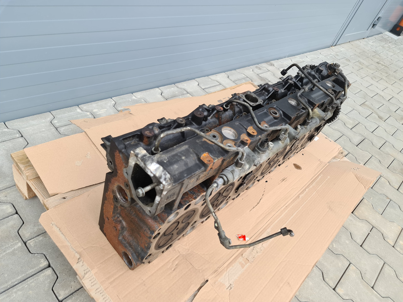 MAN TGX TGA / CYLINDER HEAD / D20 ENGINE / EURO 3 4 5 / WORLDWIDE DELIVERY - Cabezal de bloque: foto 3 MAN TGX TGA / CYLINDER HEAD / D20 ENGINE / EURO 3 4 5 / WORLDWIDE DELIVERY - Cabezal de bloque: foto 3