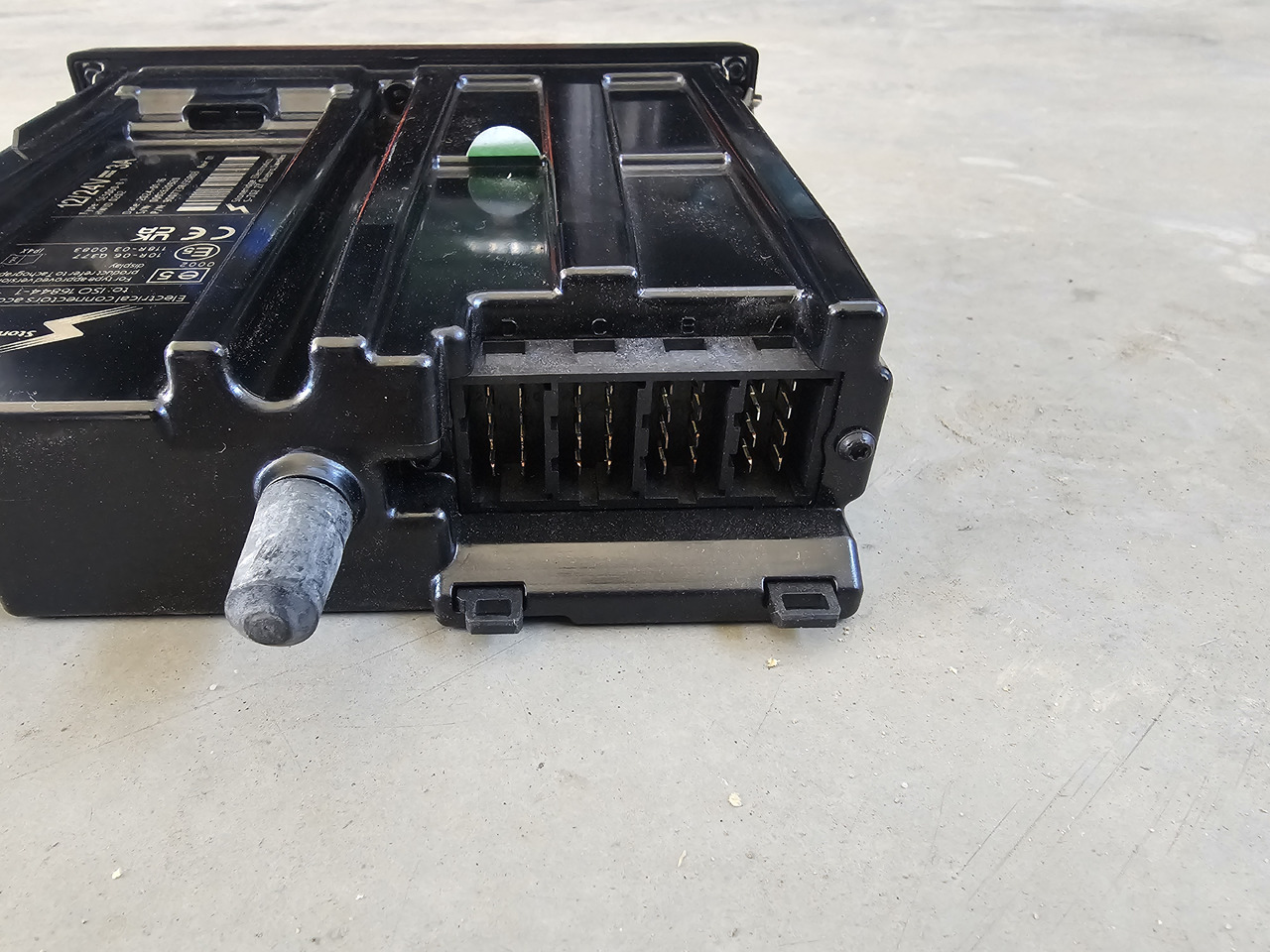 STONERIDGE SE5000-8.1 / VOLVO FH4 EURO 6 / TACHOGRAPH - Tacógrafo: foto 4 STONERIDGE SE5000-8.1 / VOLVO FH4 EURO 6 / TACHOGRAPH - Tacógrafo: foto 4