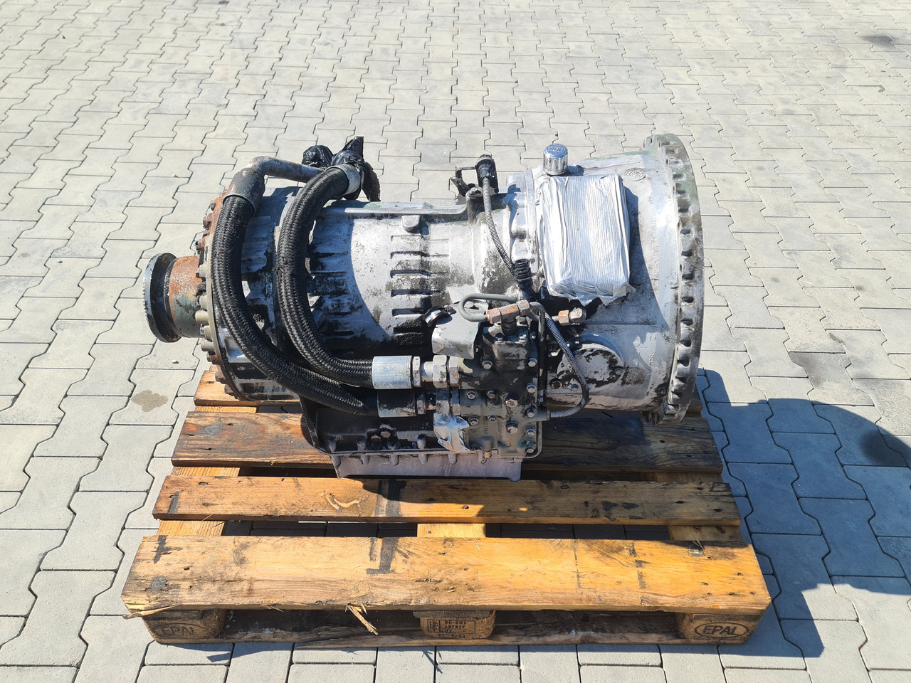 VOLVO FH FM / GEARBOX / VT1906PT / POWERTRONIC / WORLDWIDE DELIVERY - Caja de cambios: foto 1 VOLVO FH FM / GEARBOX / VT1906PT / POWERTRONIC / WORLDWIDE DELIVERY - Caja de cambios: foto 1