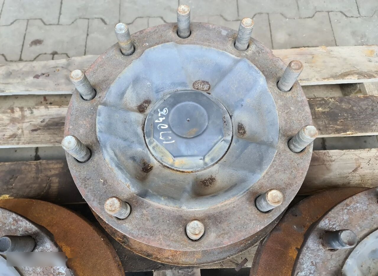 VOLVO RENAULT FRONT HUB 68mm 6.8cm / WORLDWIDE DELIVERY - Cubo para Camión: foto 3 VOLVO RENAULT FRONT HUB 68mm 6.8cm / WORLDWIDE DELIVERY - Cubo para Camión: foto 3