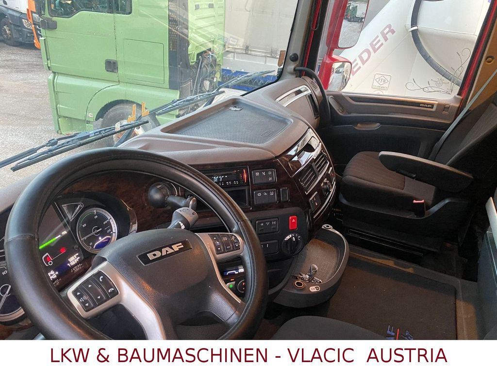 DAF XF480 / Retarder / SC /Nebenanrieb (Kipphydrlk.) DAF XF480 / Retarder / SC /Nebenanrieb (Kipphydrlk.) - Cabeza tractora: foto 5 DAF XF480 / Retarder / SC /Nebenanrieb (Kipphydrlk.) DAF XF480 / Retarder / SC /Nebenanrieb (Kipphydrlk.) - Cabeza tractora: foto 5