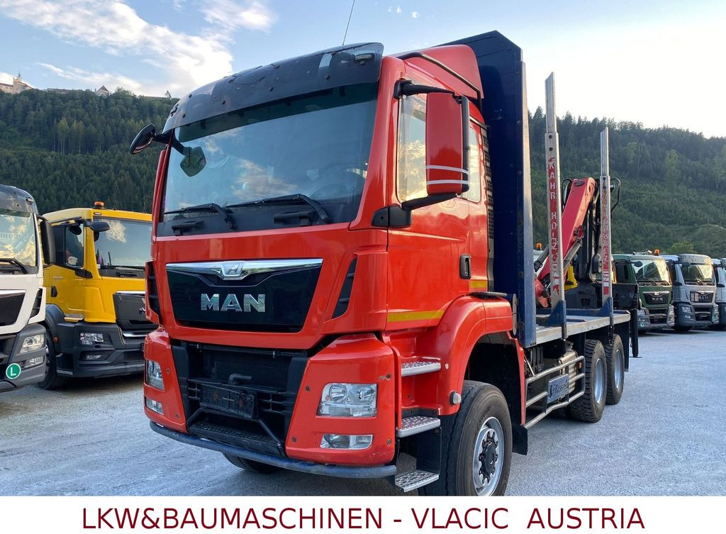 MAN TGS Holztransporter mit Kran Palfinger MAN TGS 33.480 6x6Holztransporter mit Kran Palfinger - Camión forestal, Camión grúa: foto 1 MAN TGS Holztransporter mit Kran Palfinger MAN TGS 33.480 6x6Holztransporter mit Kran Palfinger - Camión forestal, Camión grúa: foto 1