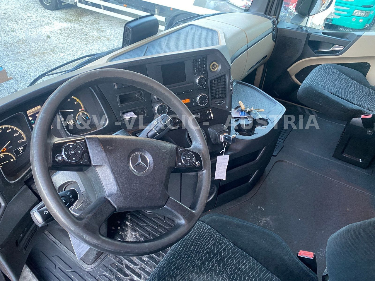 Mercedes-Benz 2542 - Camión portacontenedore/ Intercambiable: foto 5 Mercedes-Benz 2542 - Camión portacontenedore/ Intercambiable: foto 5