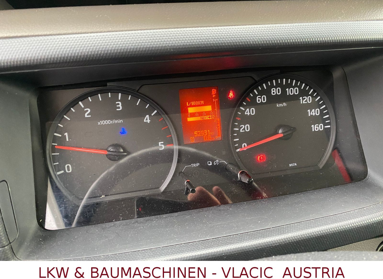 Nissan CABSTAR NT 400 (Ges.Gew.3500 kg) ADR - Camión caja abierta: foto 5 Nissan CABSTAR NT 400 (Ges.Gew.3500 kg) ADR - Camión caja abierta: foto 5