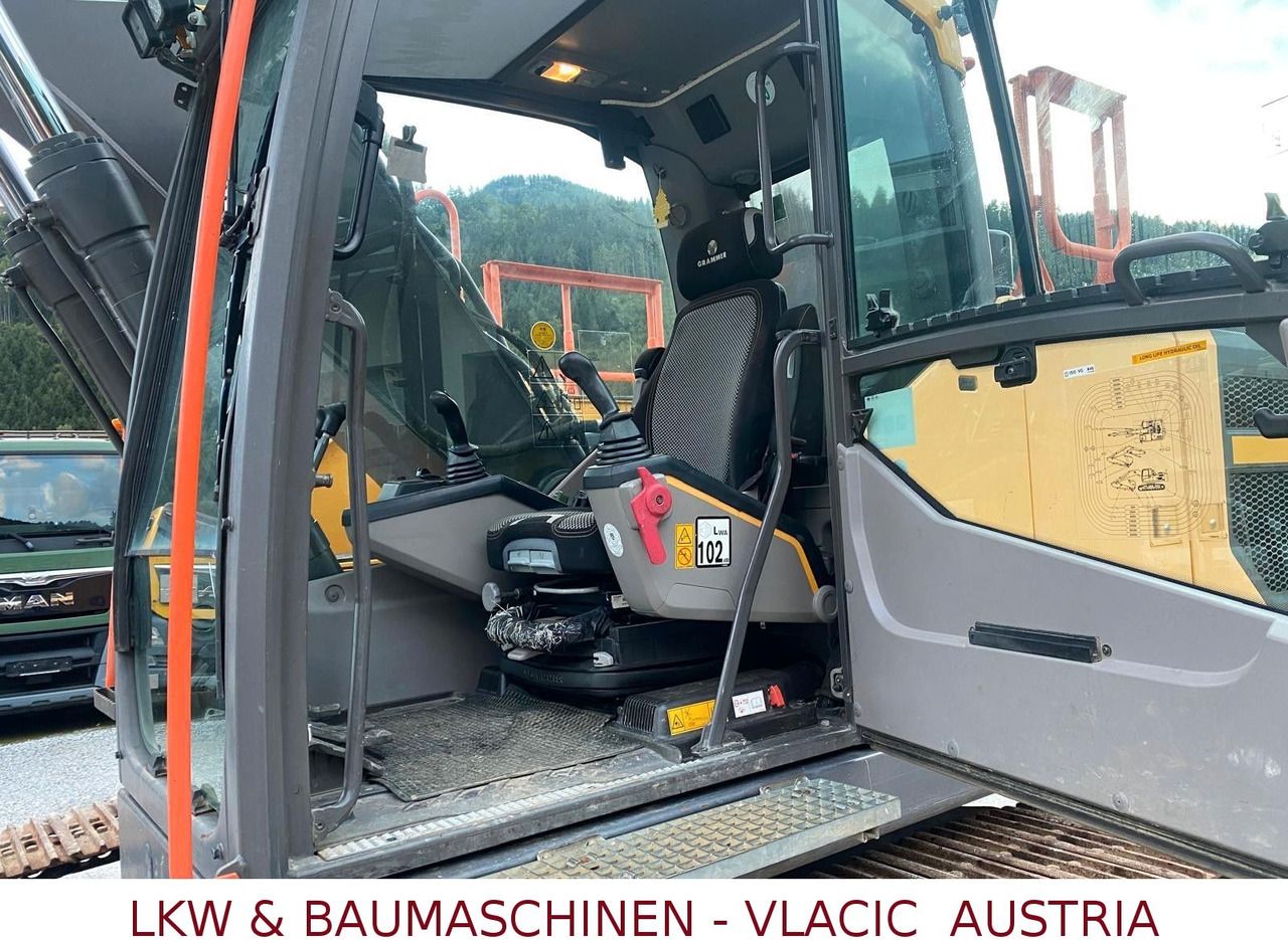 Excavadora de cadenas Volvo EC 220 EL: foto 7