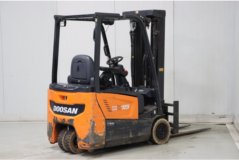 Doosan B15T-7 - Carretilla elevadora eléctrica: foto 2 Doosan B15T-7 - Carretilla elevadora eléctrica: foto 2