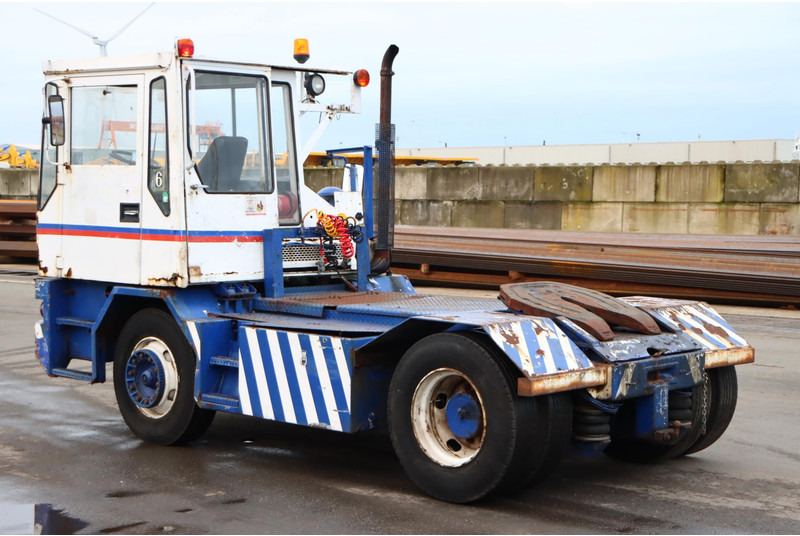 Terberg TRT89 - Tractor industrial: foto 5 Terberg TRT89 - Tractor industrial: foto 5