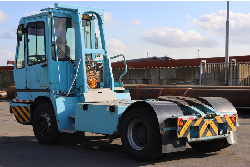 Terberg YT222 - Tractor industrial: foto 4 Terberg YT222 - Tractor industrial: foto 4