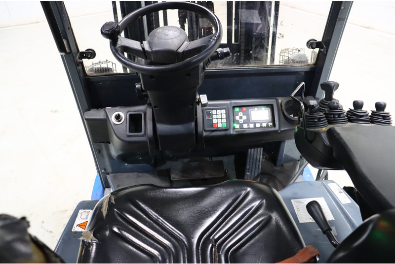 Toyota 8FBM20T - Carretilla elevadora eléctrica: foto 2 Toyota 8FBM20T - Carretilla elevadora eléctrica: foto 2