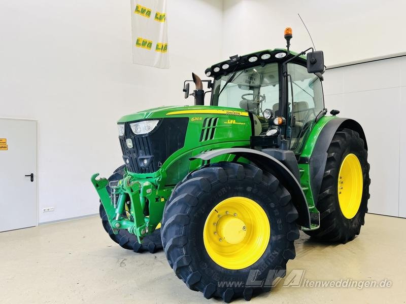 John Deere 6210R - Tractor: foto 1 John Deere 6210R - Tractor: foto 1
