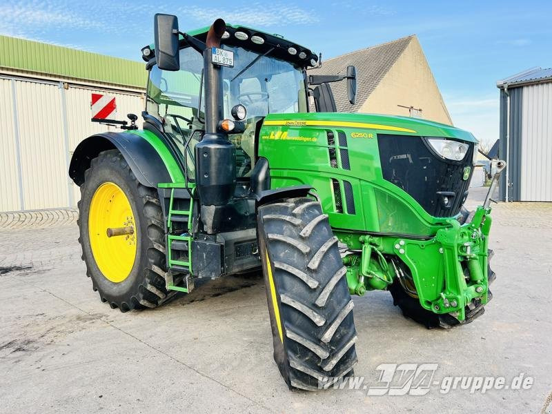 John Deere 6250R ULTIMATE CommandPro - Tractor: foto 2 John Deere 6250R ULTIMATE CommandPro - Tractor: foto 2