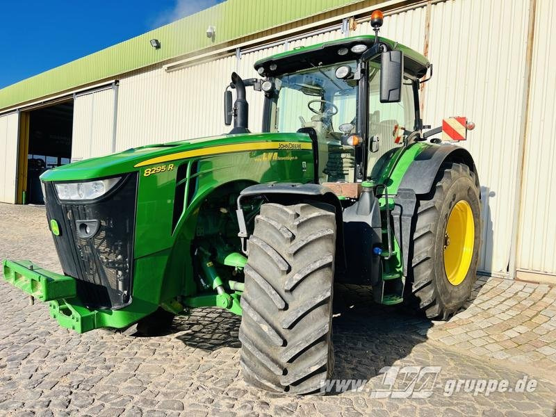 John Deere 8295R e23 PowerShift - Tractor: foto 1 John Deere 8295R e23 PowerShift - Tractor: foto 1