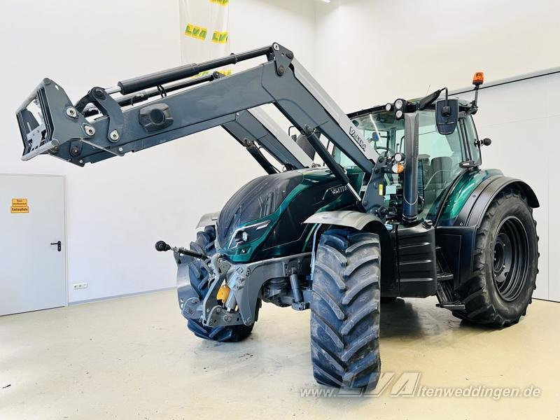Valtra T174 - Tractor: foto 1 Valtra T174 - Tractor: foto 1