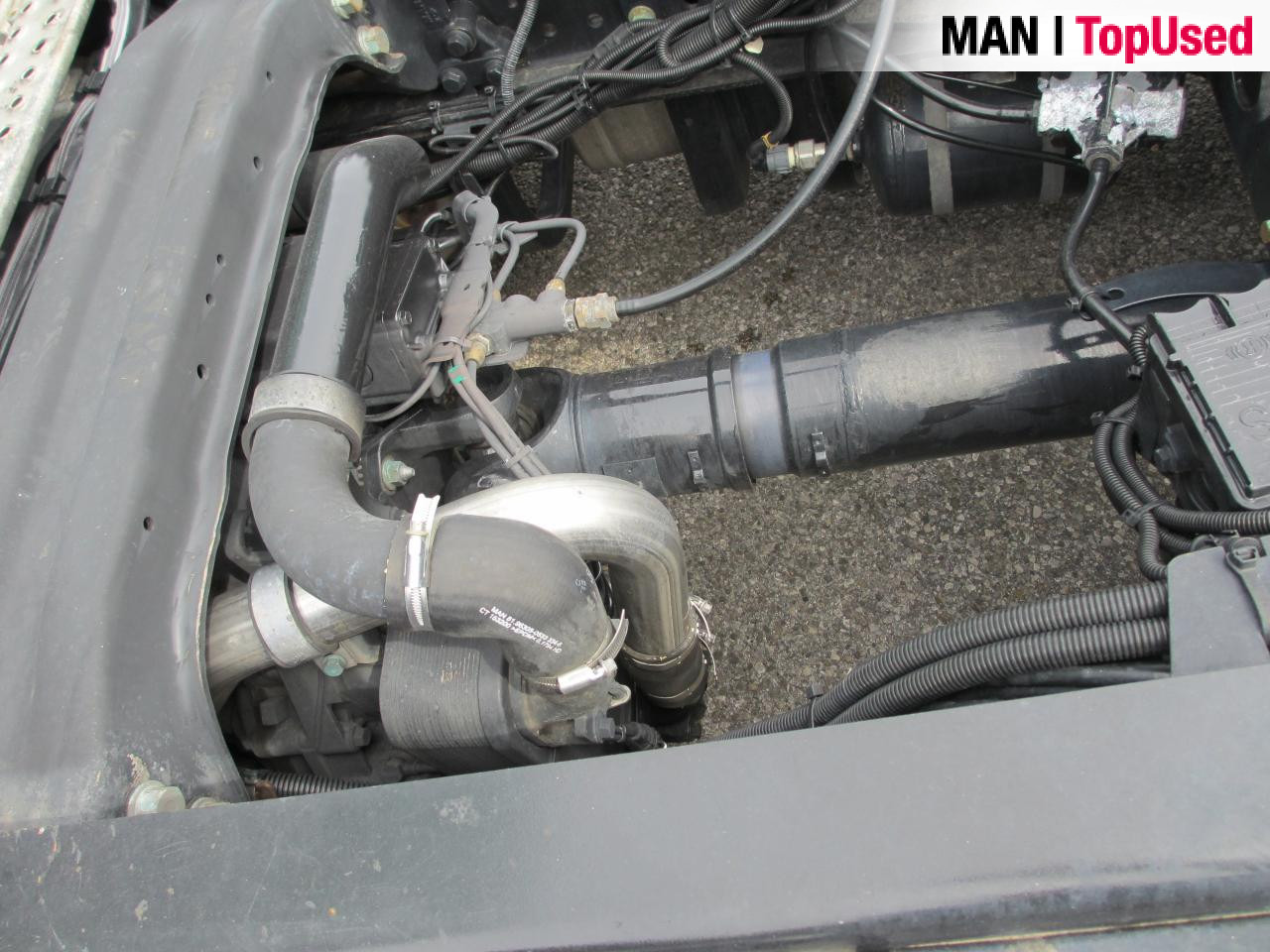 MAN TGX 18.500 4X2 LLS-U - Cabeza tractora: foto 2 MAN TGX 18.500 4X2 LLS-U - Cabeza tractora: foto 2