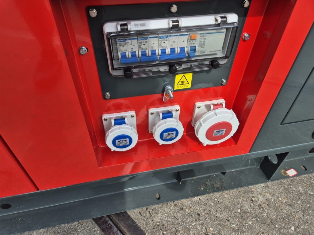 ASHITA AG3-80 diesel generator - Generador industriale: foto 4 ASHITA AG3-80 diesel generator - Generador industriale: foto 4