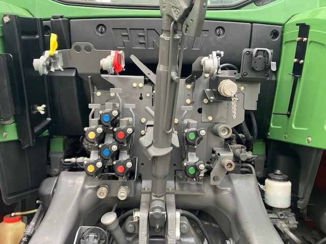 FENDT 724 profi plus - Tractor: foto 4 FENDT 724 profi plus - Tractor: foto 4