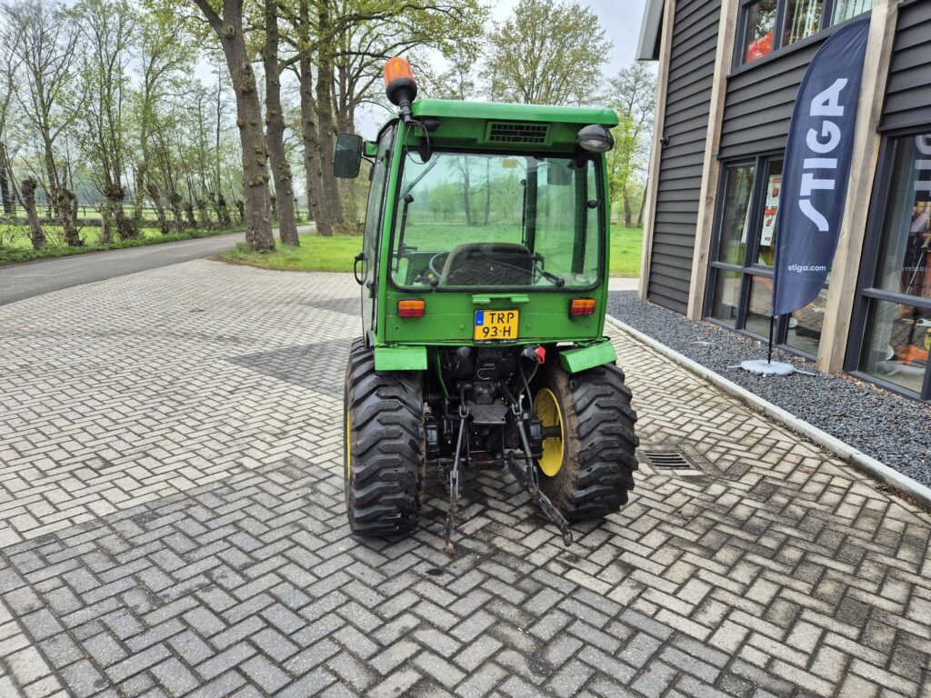 JOHN DEERE 2520 - Mini tractor: foto 4 JOHN DEERE 2520 - Mini tractor: foto 4