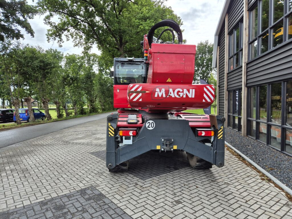 MAGNI RTH 5.23 - Manipulador telescópico: foto 5 MAGNI RTH 5.23 - Manipulador telescópico: foto 5