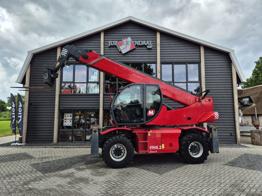 MAGNI RTH 5.23 - Manipulador telescópico: foto 1 MAGNI RTH 5.23 - Manipulador telescópico: foto 1