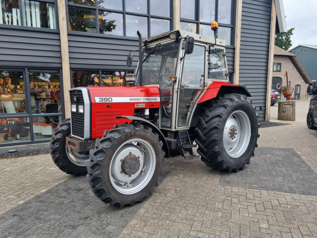 MASSEY FERGUSON 390 - Tractor: foto 2 MASSEY FERGUSON 390 - Tractor: foto 2