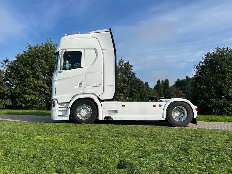 Scania 590S V8 NGS | 4x2 NB | PARK-COOLER | RETARDER | FULL-AIR | PTO PREP. | ACC | - Cabeza tractora: foto 4 Scania 590S V8 NGS | 4x2 NB | PARK-COOLER | RETARDER | FULL-AIR | PTO PREP. | ACC | - Cabeza tractora: foto 4