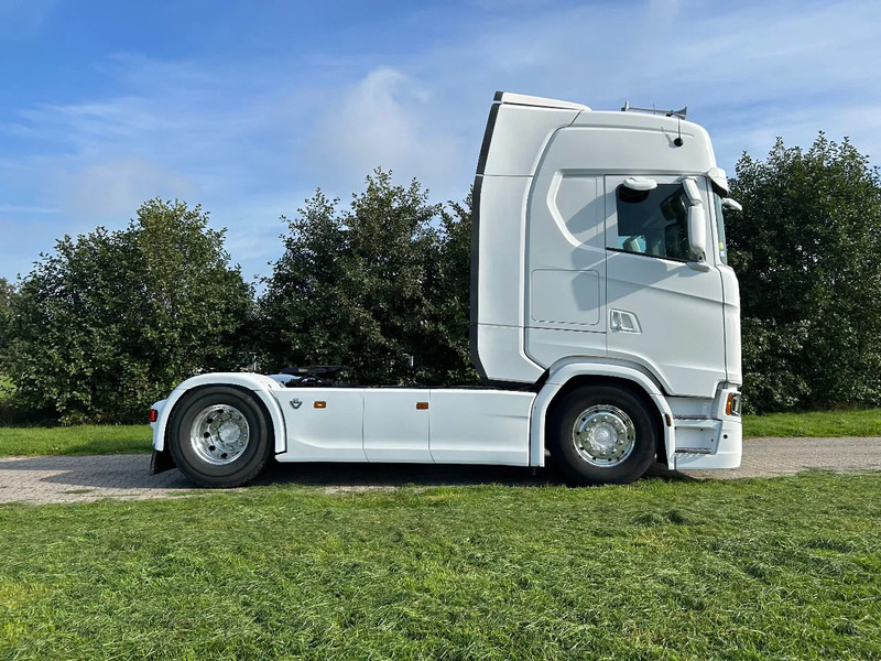 Scania 590S V8 NGS | 4x2 NB | PARK-COOLER | RETARDER | FULL-AIR | PTO PREP. | ACC | - Cabeza tractora: foto 3 Scania 590S V8 NGS | 4x2 NB | PARK-COOLER | RETARDER | FULL-AIR | PTO PREP. | ACC | - Cabeza tractora: foto 3
