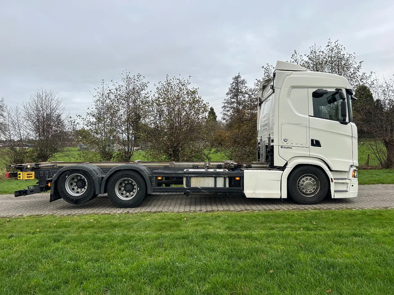 Scania 590S V8 NGS | 6x2 NB | FULL AIR | 10 WHEEL BOUGY - Camión portacontenedore/ Intercambiable: foto 5 Scania 590S V8 NGS | 6x2 NB | FULL AIR | 10 WHEEL BOUGY - Camión portacontenedore/ Intercambiable: foto 5