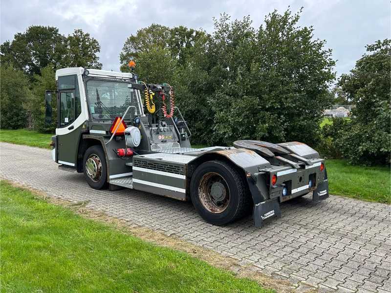 Terberg DT 183 | DISTRIBUTION TERMINAL | 8949 HOURS !!!! | LOW STEPS - Tractor industrial: foto 5 Terberg DT 183 | DISTRIBUTION TERMINAL | 8949 HOURS !!!! | LOW STEPS - Tractor industrial: foto 5