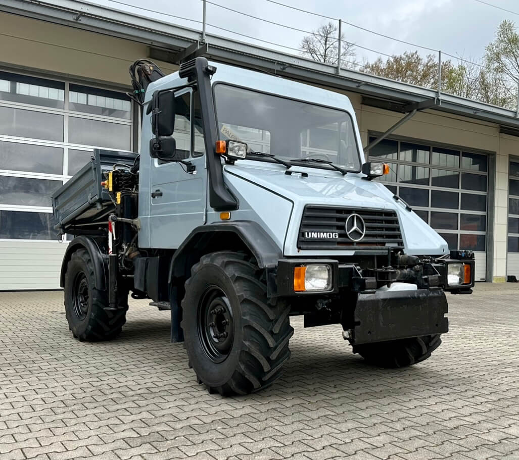 Unimog 130 - U130 418 74426 mit Kran und Winde Mer - Camión volquete: foto 1 Unimog 130 - U130 418 74426 mit Kran und Winde Mer - Camión volquete: foto 1