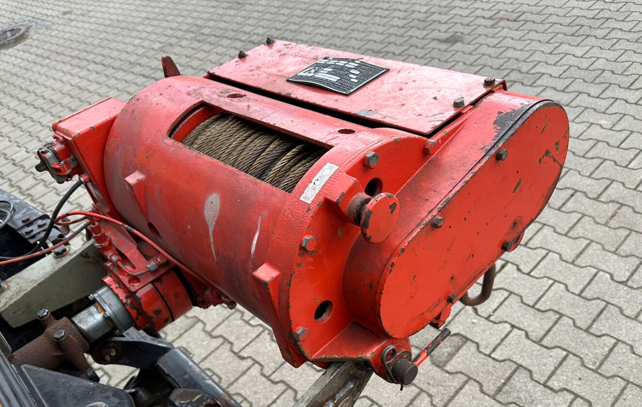 Unimog Frontanbau Seilwinde Werner F30.1M1HW1708 - Cabrestante: foto 3 Unimog Frontanbau Seilwinde Werner F30.1M1HW1708 - Cabrestante: foto 3