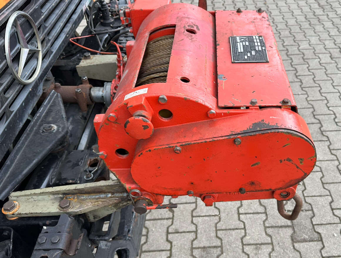 Unimog Frontanbau Seilwinde Werner F30.1M1HW1708 - Cabrestante: foto 2 Unimog Frontanbau Seilwinde Werner F30.1M1HW1708 - Cabrestante: foto 2