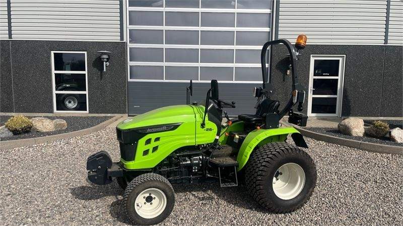 Avenger 26 Med frontvægt og MOMSFRI - Tractor municipal: foto 1 Avenger 26 Med frontvægt og MOMSFRI - Tractor municipal: foto 1