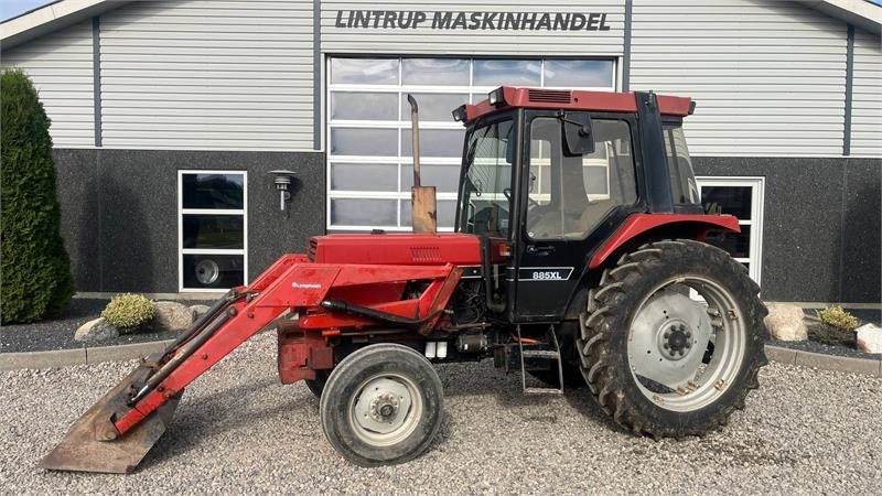 Case IH 885 XL Med frontlæsser - Tractor: foto 1 Case IH 885 XL Med frontlæsser - Tractor: foto 1