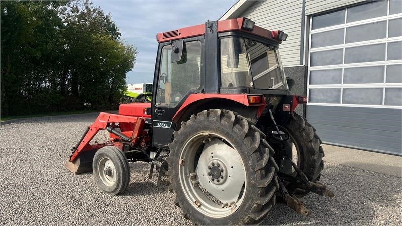 Case IH 885 XL Med frontlæsser - Tractor: foto 3 Case IH 885 XL Med frontlæsser - Tractor: foto 3