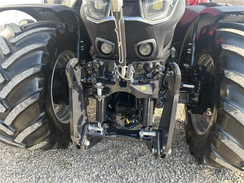 Case IH Optum 300 CVX Velholdt traktor med det rigtige uds - Tractor: foto 4 Case IH Optum 300 CVX Velholdt traktor med det rigtige uds - Tractor: foto 4