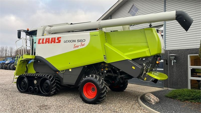 Claas LEXION 560 Med ny bælter og 4wd - Cosechadora de granos: foto 3 Claas LEXION 560 Med ny bælter og 4wd - Cosechadora de granos: foto 3