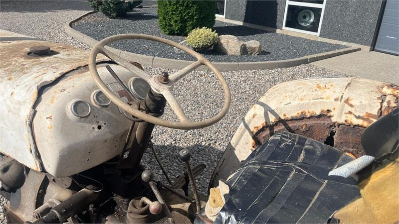 David Brown 880 Med defekt køler - Tractor: foto 5 David Brown 880 Med defekt køler - Tractor: foto 5