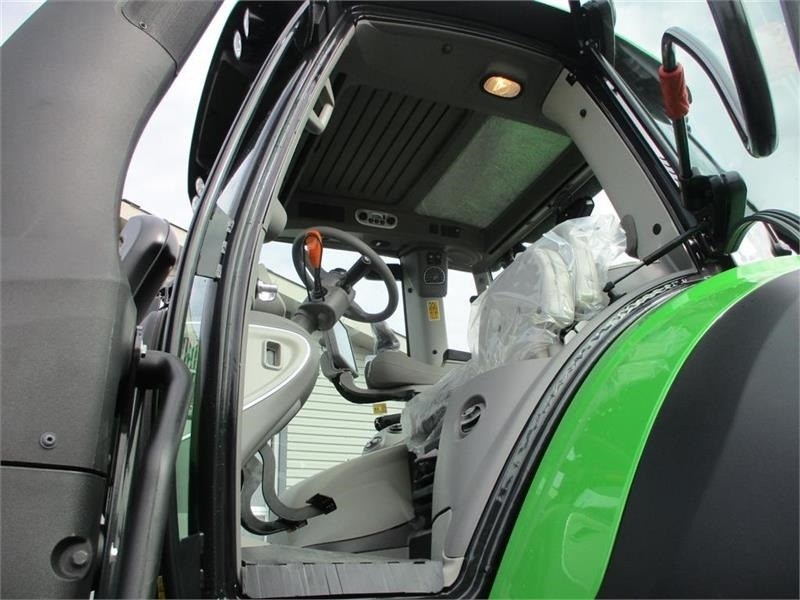 Deutz-fahr 9340 TTV New and unused tractor - Tractor: foto 5 Deutz-fahr 9340 TTV New and unused tractor - Tractor: foto 5