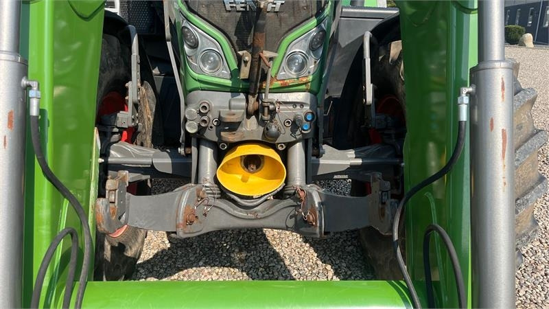 Fendt 720 Vario Med frontlæsser, frontlift og frontPTO - Tractor: foto 4 Fendt 720 Vario Med frontlæsser, frontlift og frontPTO - Tractor: foto 4